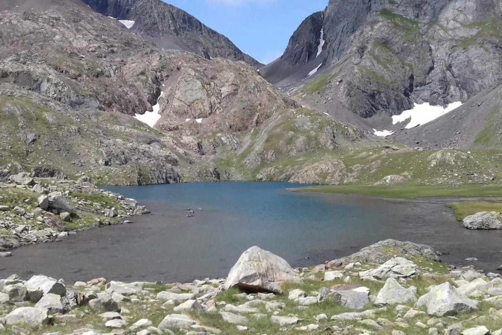 El Refugio De Tena - Tucasaenlospirineos Escarrilla Exterior foto